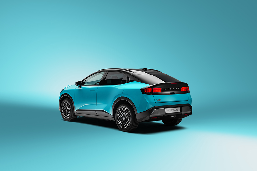 Nuova Nissan LEAF Foto Unveil (24)