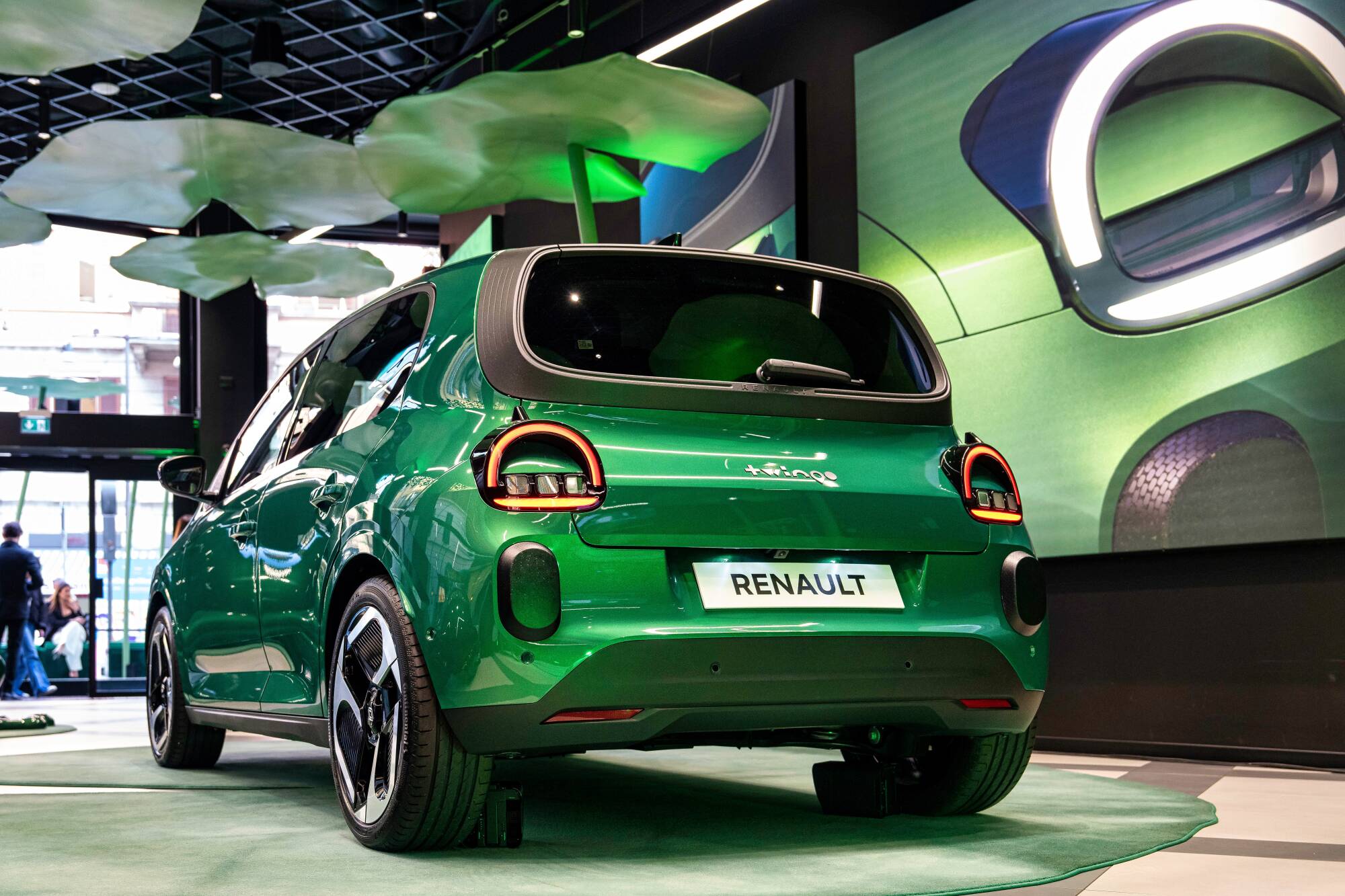 The Frog Is Back Design Week Milano Low Definition (3)