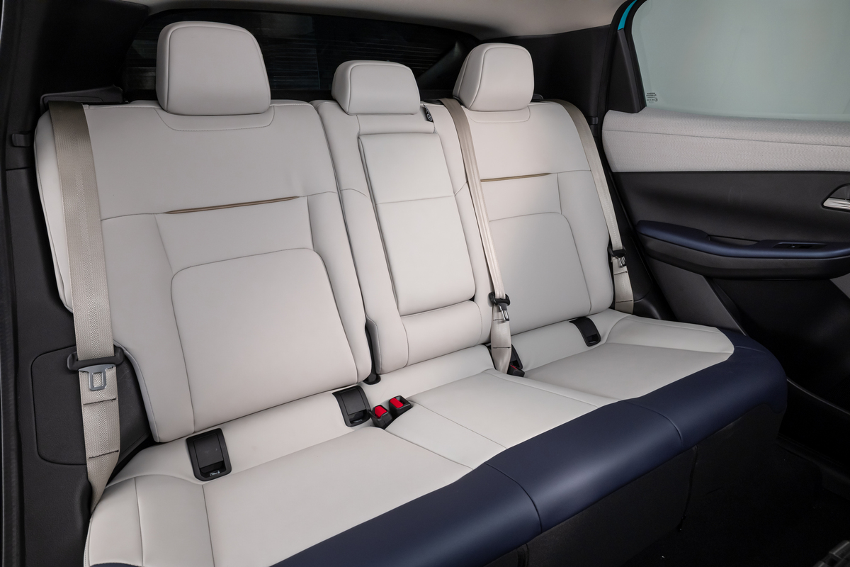 Nuova Nissan LEAF Foto Unveil (1)